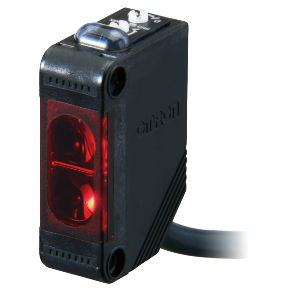 E3Z-R81 | Omron Retroreflective Sensor